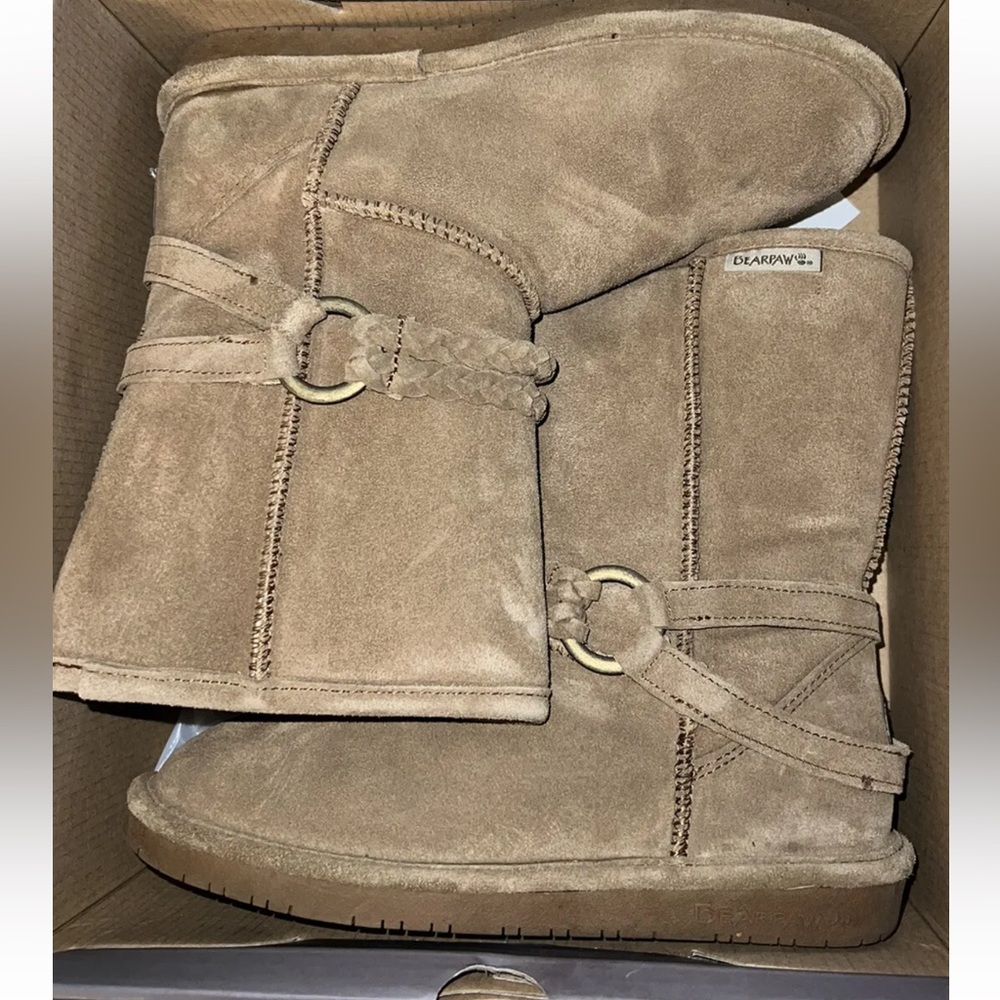 Bearpaws boots Size 8